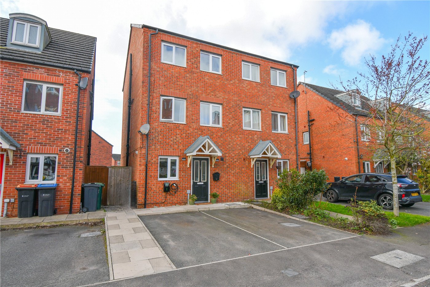 28 Robinson Road, Ellesmere Port, Cheshire, CH65 5FE