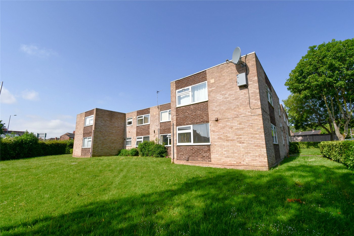 2 bedroom flat/apartment for sale | £115,000 | 49 Downing Close ...